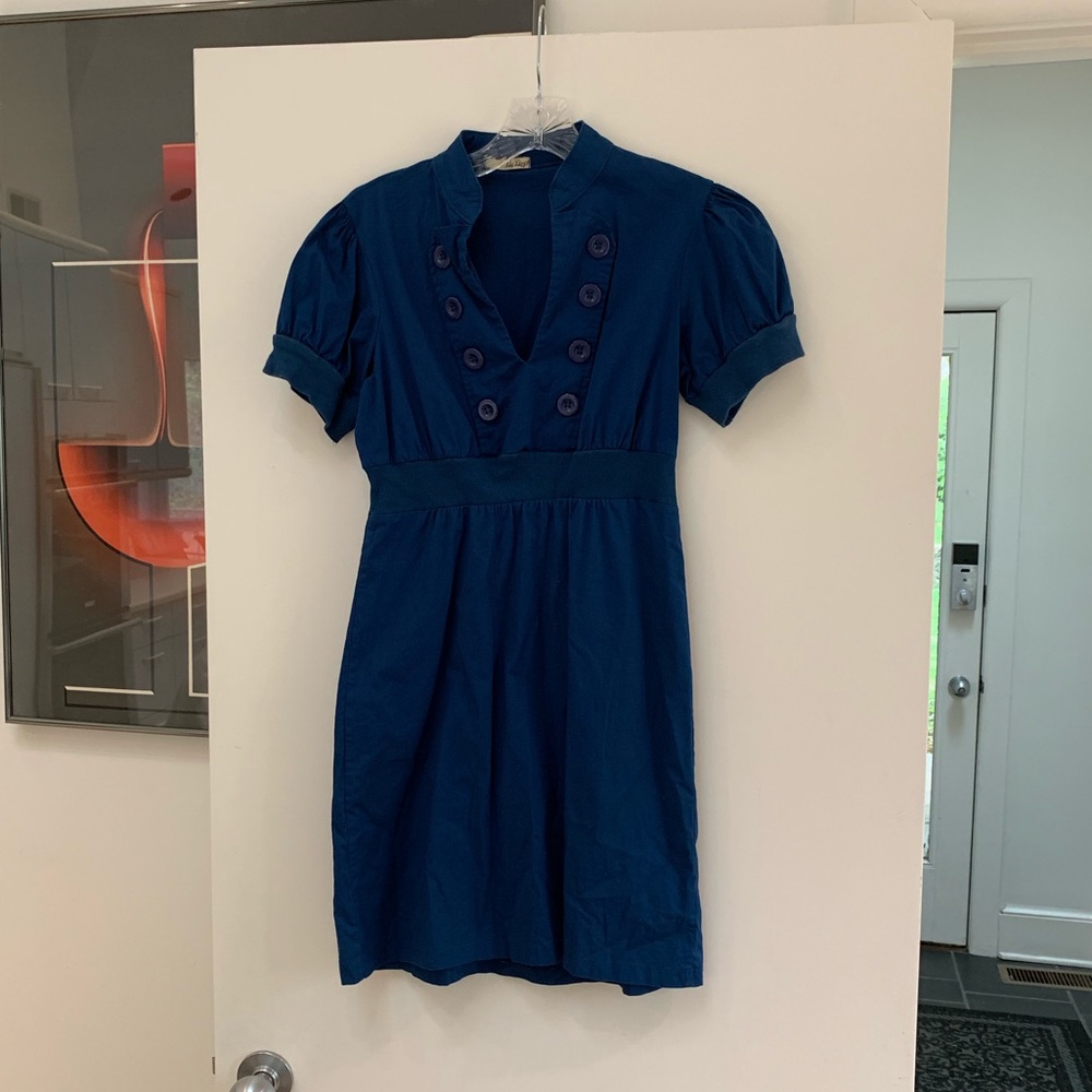 Cute blue spring dress!